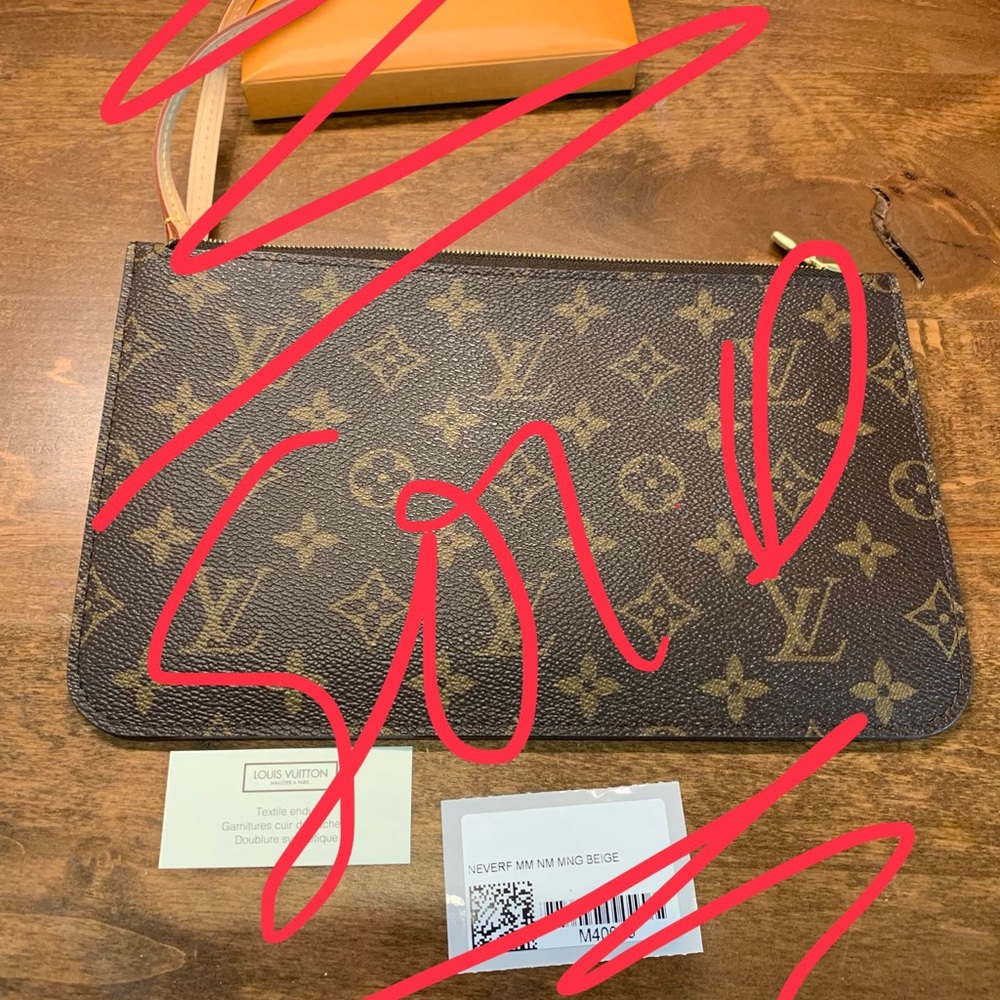Louis Vuitton Neverfull MM pouch only